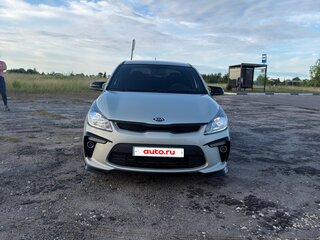 2018 Kia Rio IV, бежевый, 1350000 рублей, вид 2