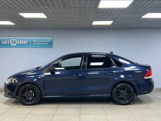 2014 Volkswagen Polo V, синий, 749000 рублей, вид 4