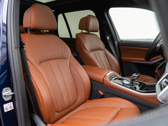2022 BMW X5 40d IV (G05/G18), синий, 9790000 рублей - вид 29