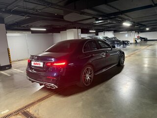 2021 Mercedes-Benz E-Класс AMG 63 AMG S V (W213) Рестайлинг, синий, 10000000 рублей, вид 3
