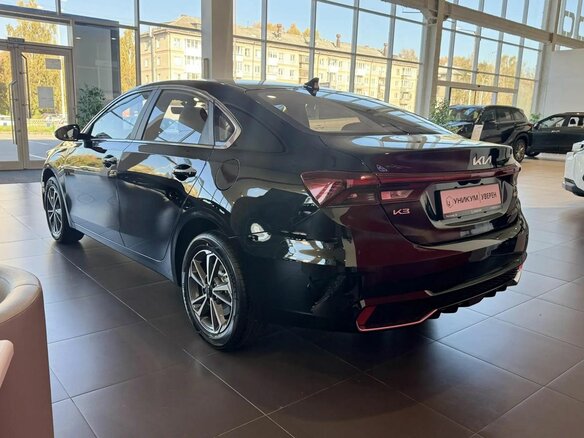 2026 Kia K3 II (China Market) Рестайлинг, чёрный, 3149000 рублей - вид 4
