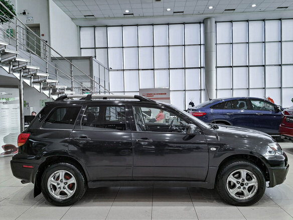 2003 Mitsubishi Outlander I, чёрный - вид 3