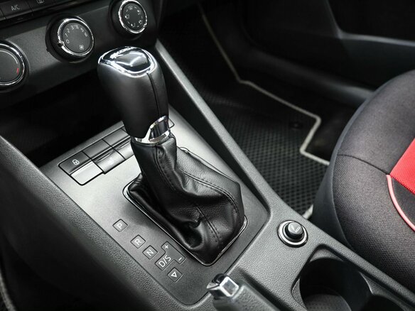 2014 Skoda Octavia III (A7), белый, 1159900 рублей - вид 15
