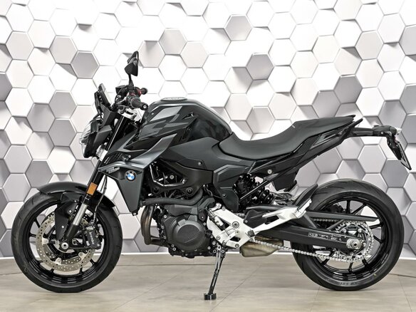 2023 BMW F 900 R, чёрный, 999000 рублей - вид 3
