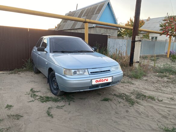 2002 Lada (ВАЗ) 2110, серебристый, 140000 рублей