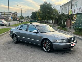1998 Audi A8 I (D2), серебристый, 450000 рублей, вид 4