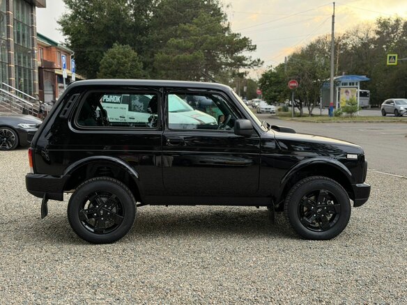 2026 Lada (ВАЗ) Niva Legend I Рестайлинг, чёрный, 1450000 рублей - вид 8