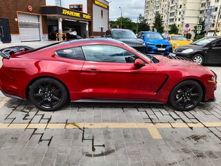 2020 Ford Mustang VI Рестайлинг, красный, 3300000 рублей, вид 2