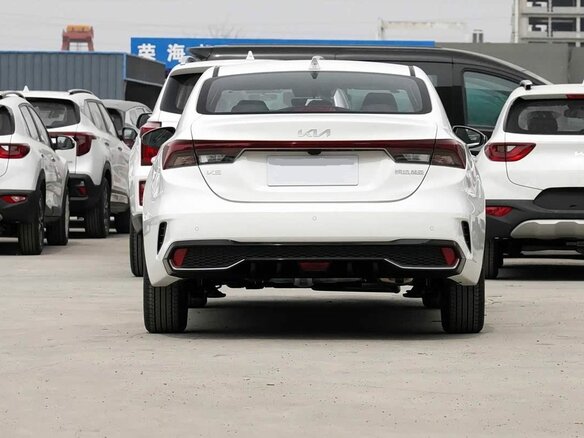 2026 Kia K3 II (China Market) Рестайлинг, белый, 2270700 рублей - вид 6