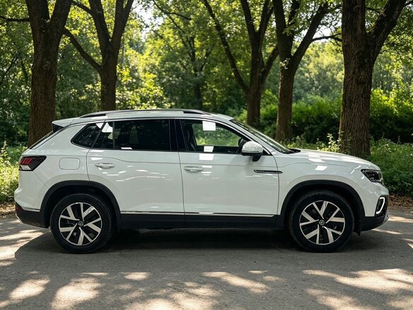 2022 Volkswagen Tayron I, белый, 2150000 рублей - вид 6