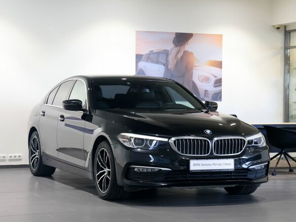2018 BMW 5 серии 520d xDrive VII (G30/G31/G38), чёрный - вид 2