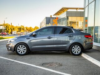 2015 Kia Rio III Рестайлинг, серый, 1098000 рублей, вид 4