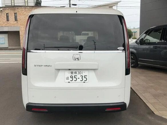 2023 Honda Stepwgn VI, белый, 2250700 рублей - вид 6