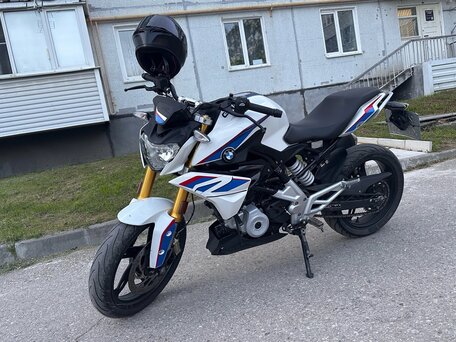2017 BMW G 310 R, белый, 340000 рублей, вид 2