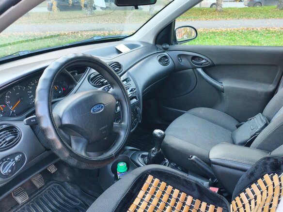 2004 Ford Focus I Рестайлинг, бежевый, 280000 рублей - вид 8