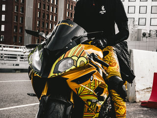 2018 BMW S 1000 RR, жёлтый, 1350000 рублей, вид 2