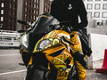 2018 BMW S 1000 RR, жёлтый, 1350000 рублей - вид 1
