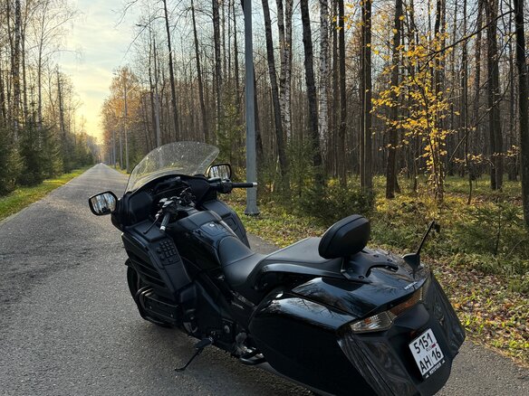 2013 Honda GL 1800 Gold Wing, чёрный, 1050000 рублей - вид 2