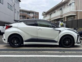 2022 Toyota C-HR I Рестайлинг, белый, 1493000 рублей, вид 5