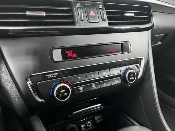 2018 Kia Optima IV Рестайлинг, синий, 1486000 рублей - вид 24
