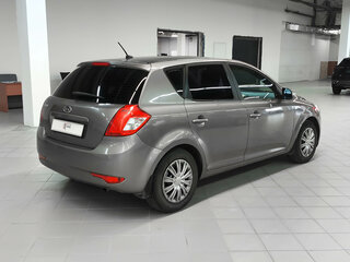 2010 Kia Ceed I Рестайлинг, бежевый, 587000 рублей, вид 3