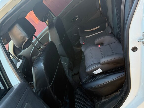 2012 Renault Fluence I Рестайлинг, белый, 500000 рублей - вид 8