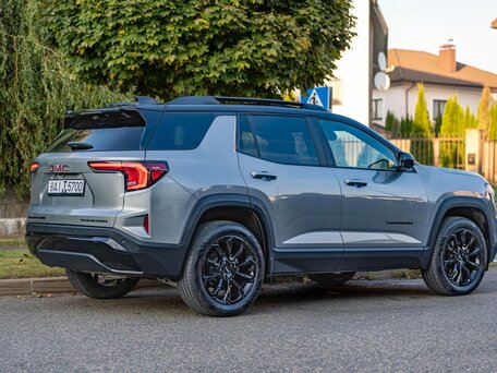 2025 GMC Terrain III, серый, 2700000 рублей, вид 4