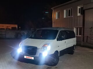 2004 Hyundai Starex I Рестайлинг 2, серебристый, 640000 рублей, вид 1