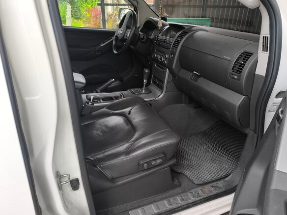 2008 Nissan Pathfinder III, белый, 1670000 рублей - вид 4