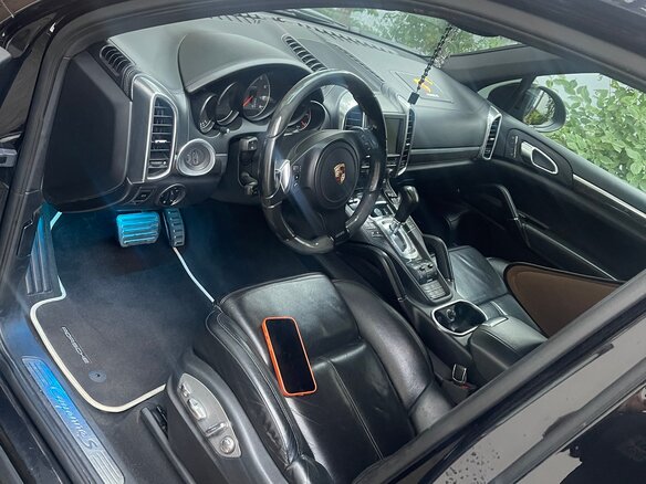 2011 Porsche Cayenne S II (958), чёрный, 2020000 рублей - вид 4