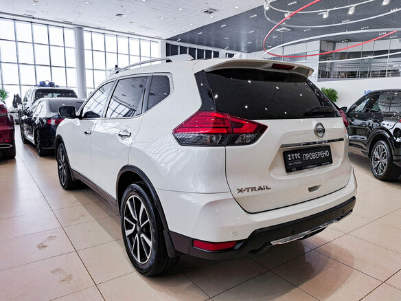 2021 Nissan X-Trail III Рестайлинг, белый, 3050000 рублей - вид 6