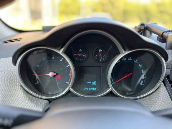 2012 Chevrolet Cruze I, серебристый, 690000 рублей - вид 22
