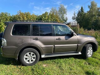 2012 Mitsubishi Pajero IV Рестайлинг 1, коричневый, 2000000 рублей, вид 3