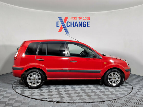 2008 Ford Fusion I Рестайлинг, красный, 299000 рублей - вид 3