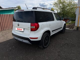 2015 Skoda Yeti I Рестайлинг, белый, 1390000 рублей, вид 4