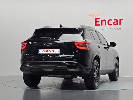 2023 Chevrolet Trax II, чёрный, 1680000 рублей, вид 4
