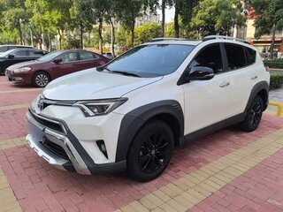 2019 Toyota RAV4 IV (XA40) Рестайлинг, белый, 2050000 рублей, вид 3