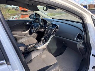 2012 Opel Astra J, белый, 520000 рублей, вид 5