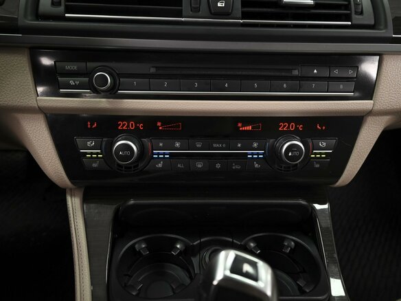 2011 BMW 5 серии 530d xDrive VI (F10/F11/F07), чёрный - вид 12
