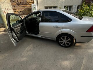 2007 Ford Focus II Рестайлинг, серебристый, 400000 рублей, вид 5