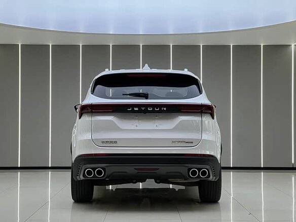 2023 Jetour X70+ I, белый, 1350000 рублей - вид 4