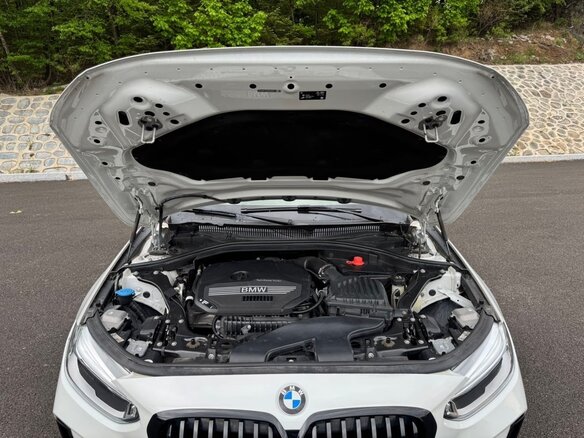 2022 BMW 1 серии 120i III (F52) Рестайлинг, белый, 1800000 рублей - вид 17