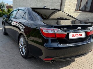 2016 Toyota Camry VII (XV50) Рестайлинг, чёрный, 2200000 рублей, вид 4