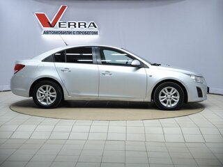 2013 Chevrolet Cruze I Рестайлинг, серебристый, 510000 рублей, вид 4
