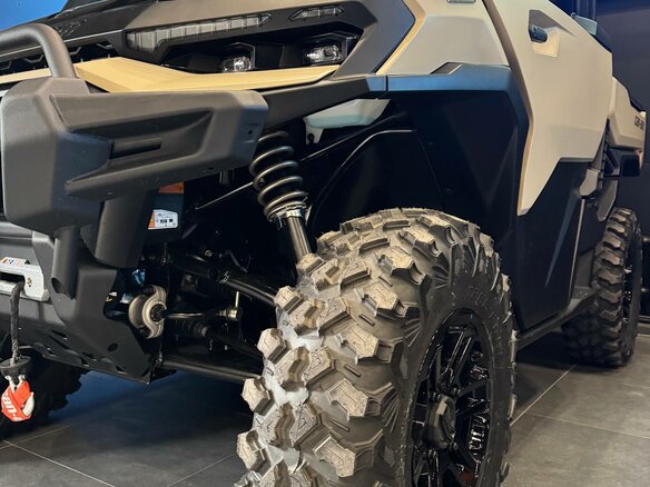 2026 BRP Can-Am Defender HD11, бежевый, 5550000 рублей - вид 5