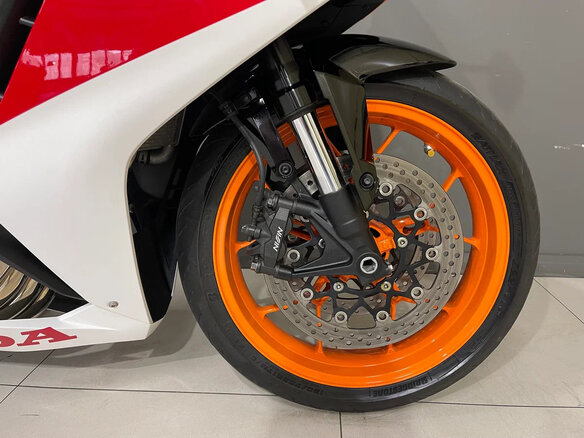 2022 Honda CBR 650R, оранжевый, 860000 рублей - вид 10