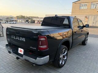 2023 Ram 1500 Crew Cab V, чёрный, 8000000 рублей, вид 4