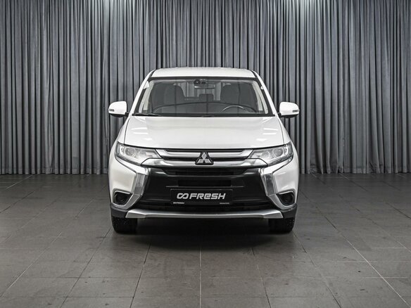 2017 Mitsubishi Outlander III Рестайлинг 2, белый, 1908000 рублей - вид 2