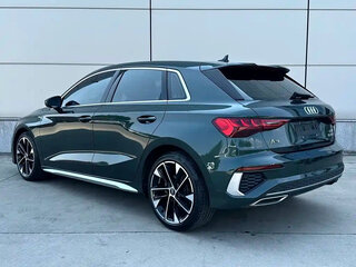 2022 Audi A3 Sportback 35 TFSI IV (8Y), зелёный, 2200000 рублей, вид 5