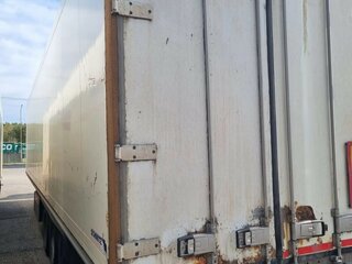 2010 Schmitz Cargobull SKO, белый, 1700000 рублей, вид 2
